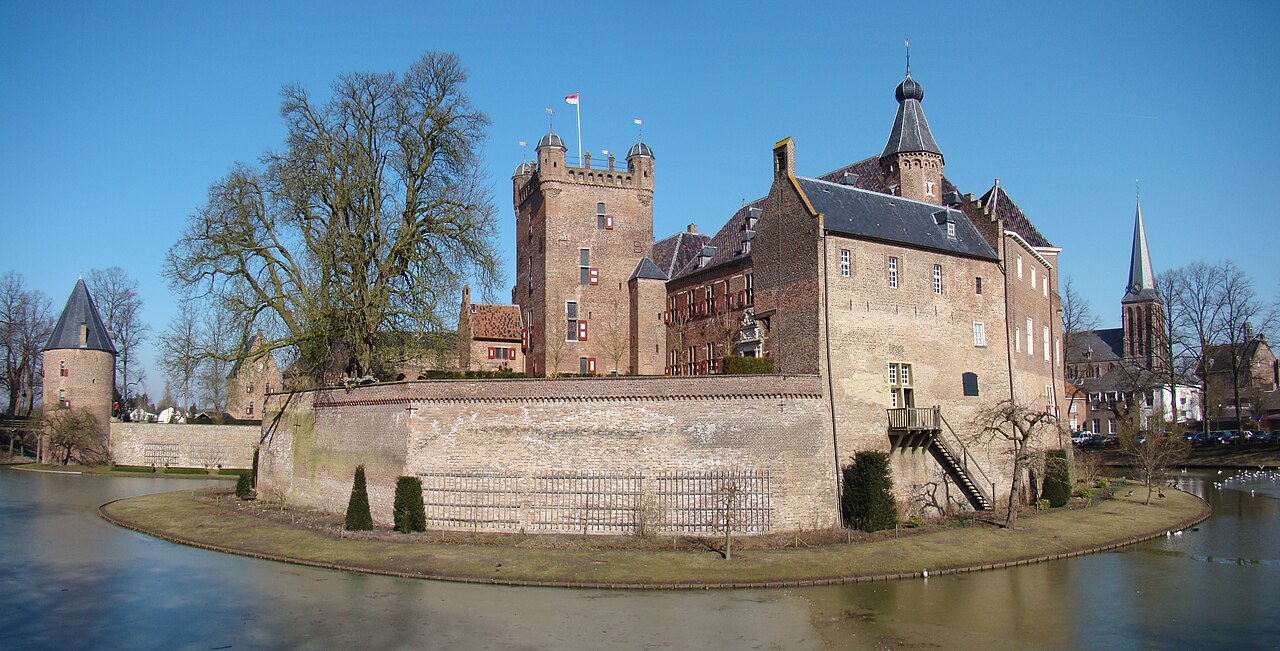 Bergh Castle — Netherlands castle