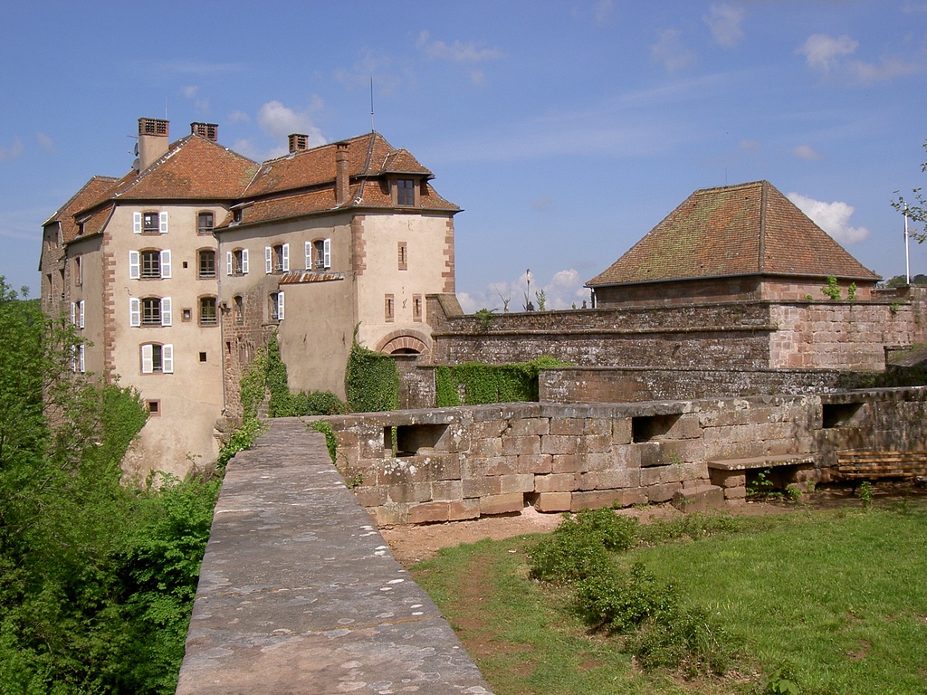 Château de La Petite-Pierre — France castle