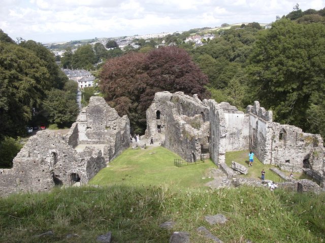 Okehampton Castle — United Kingdom of Great Britain and Northern Ireland castle