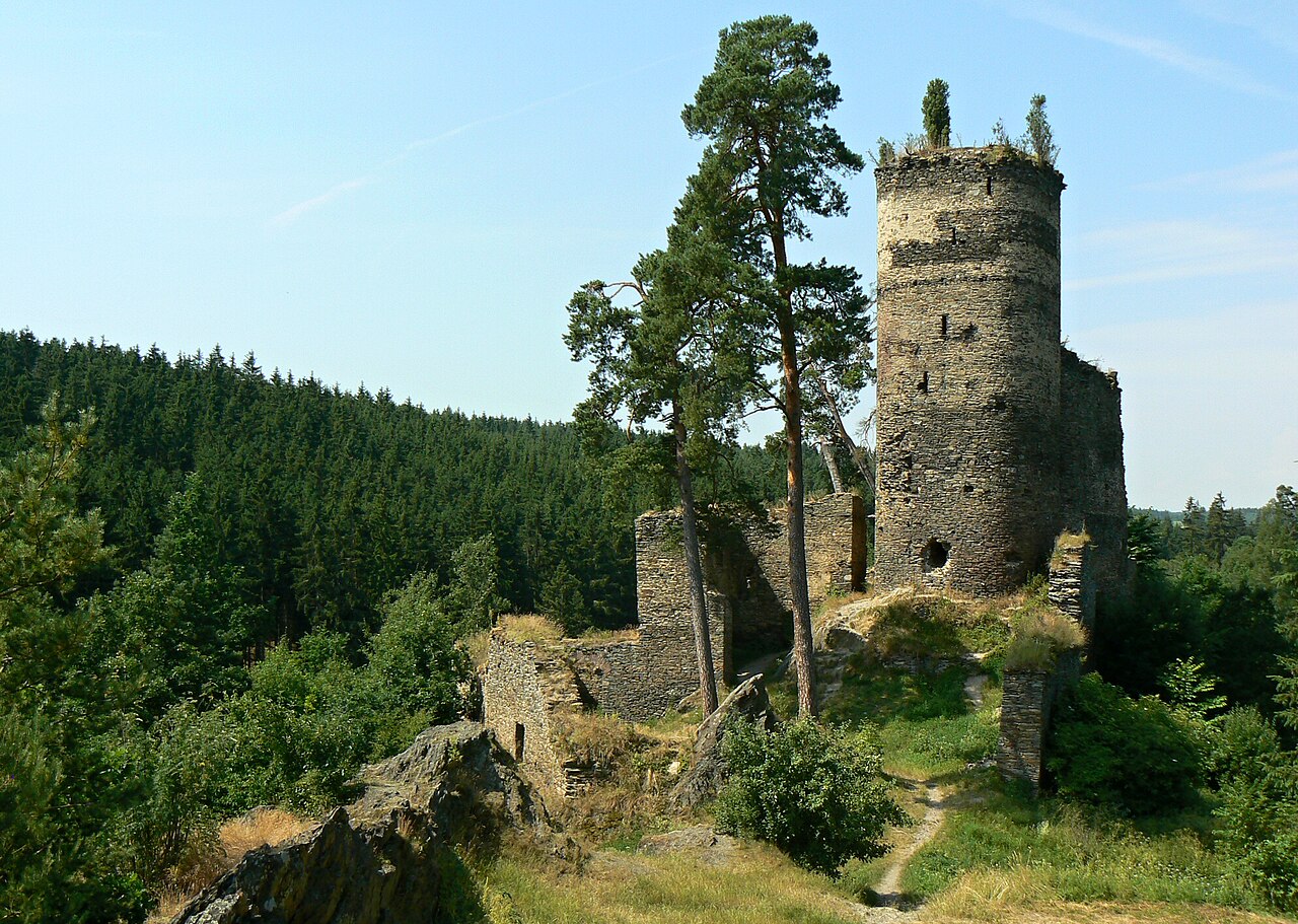 Gutstejn Castle — Czechia castle