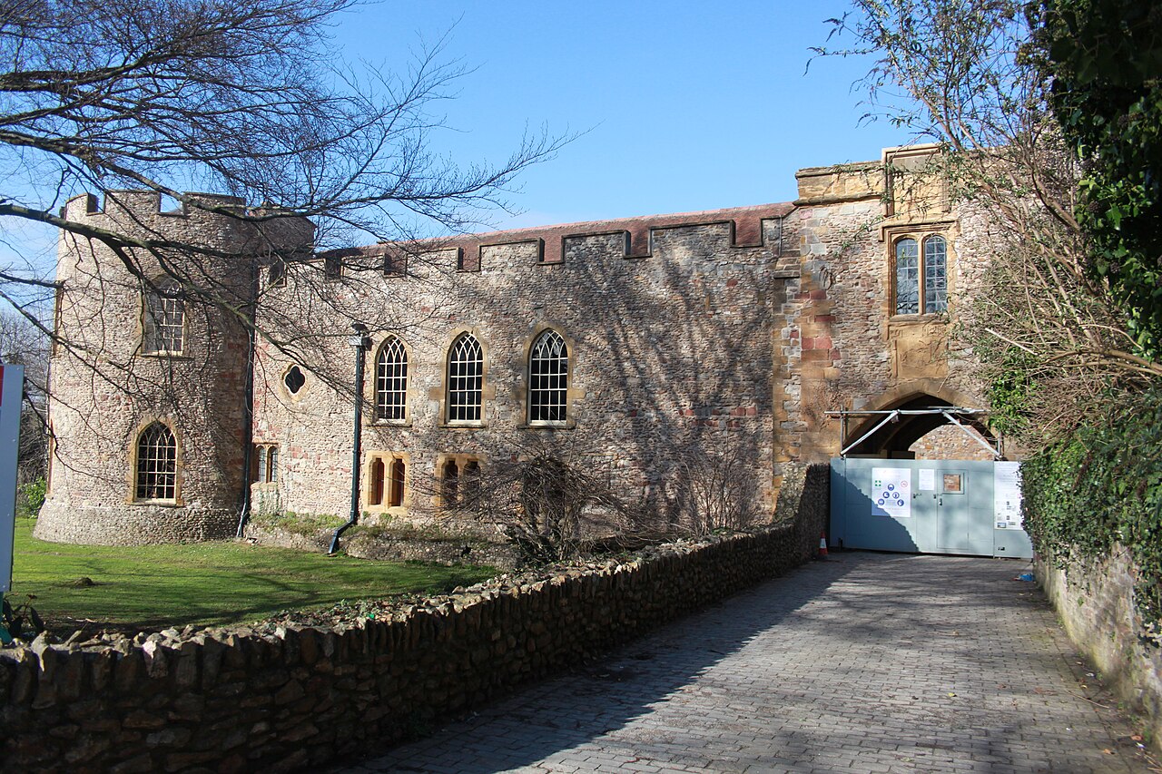 Taunton Castle — United Kingdom of Great Britain and Northern Ireland castle