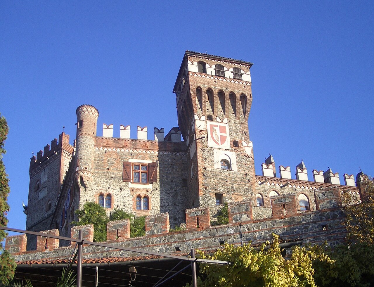 Pavone Castle — Italy castle