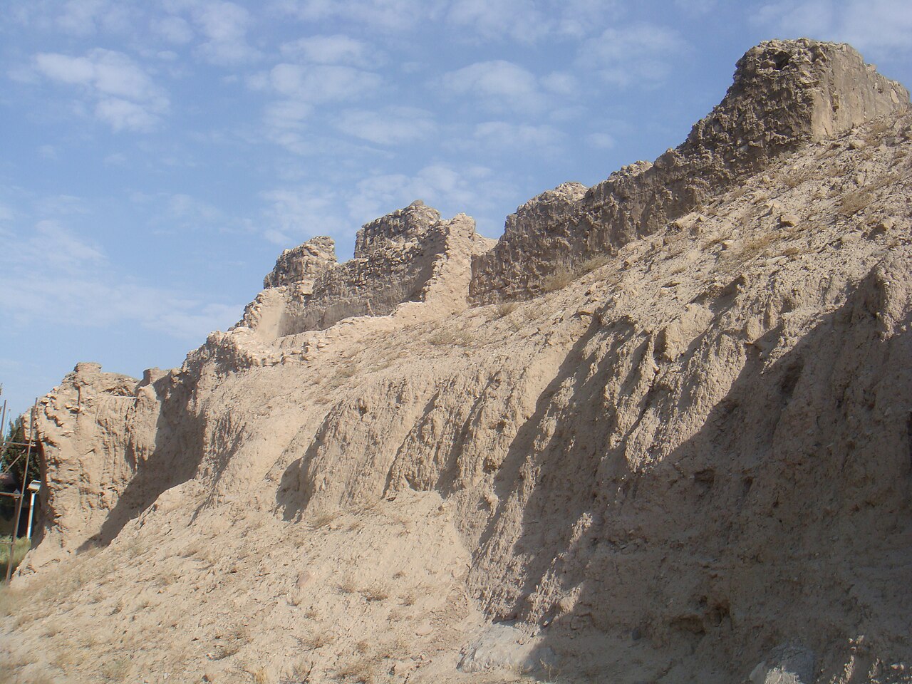 Rashkan Castle — Iran (Islamic Republic of) castle