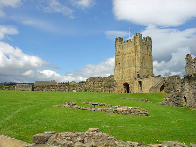 Richmond Castle — United Kingdom of Great Britain and Northern Ireland castle