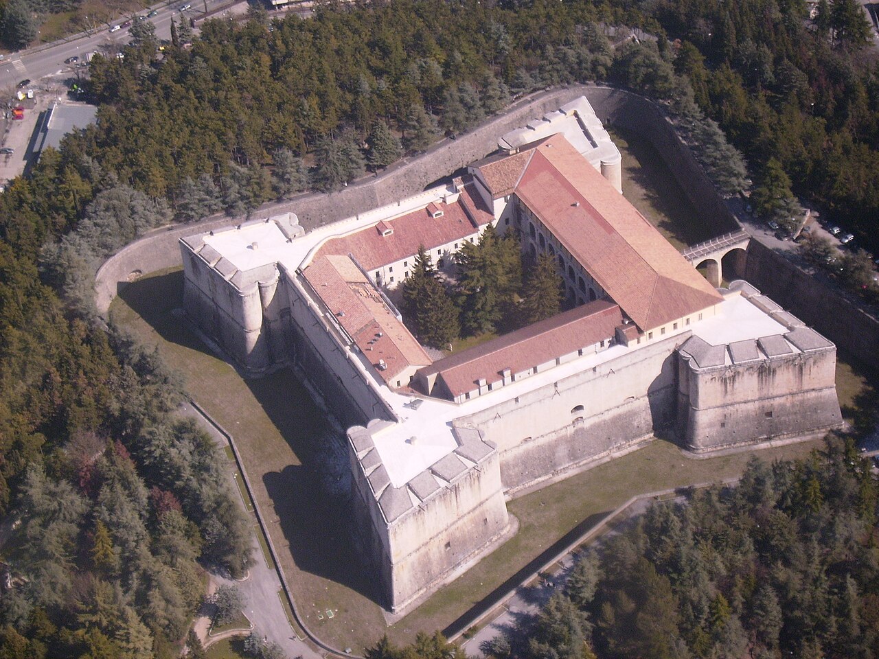 Forte Spagnolo — Italy castle