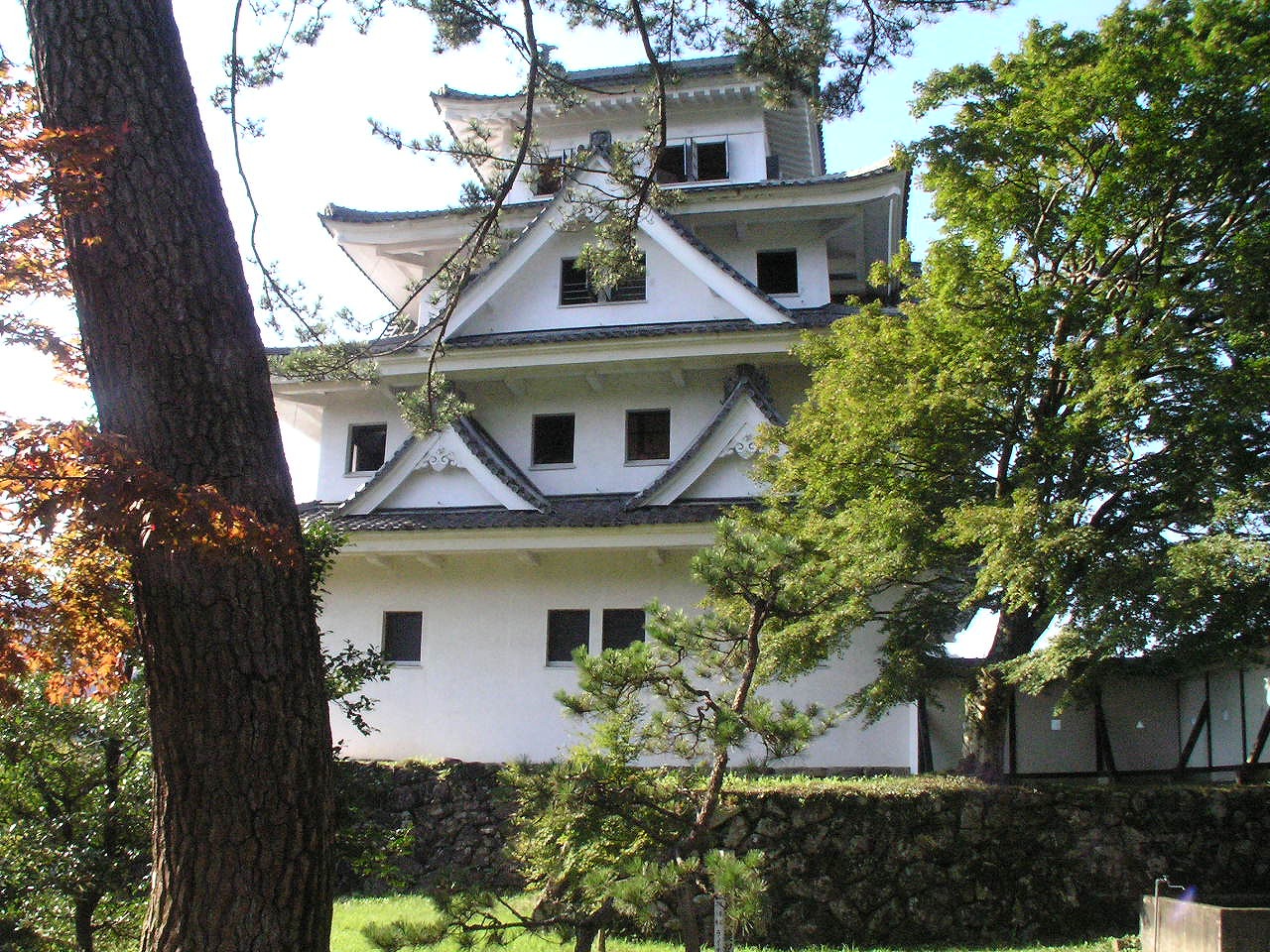 Gujō Hachiman Castle — Japan castle