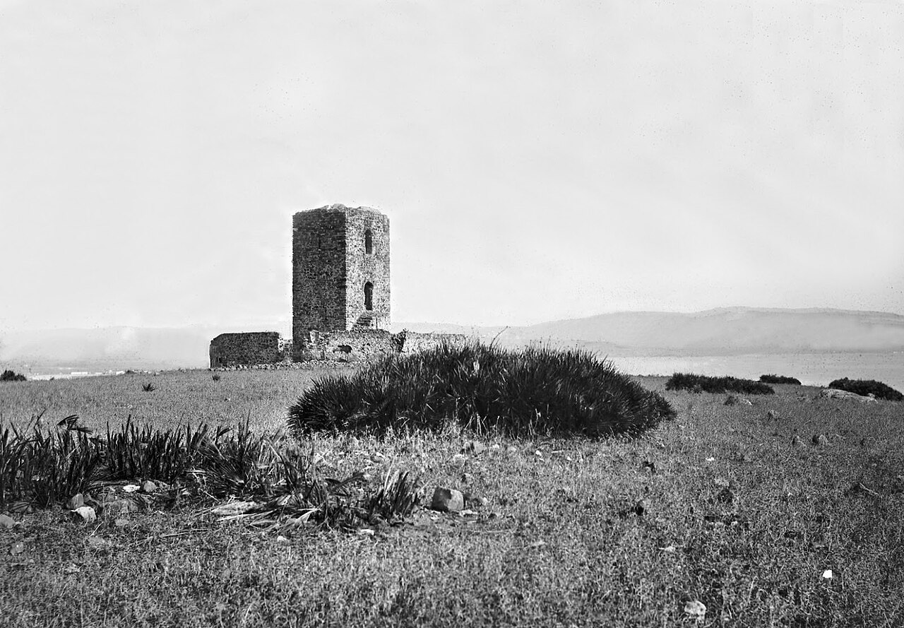 Torre de los Adalides — Spain castle
