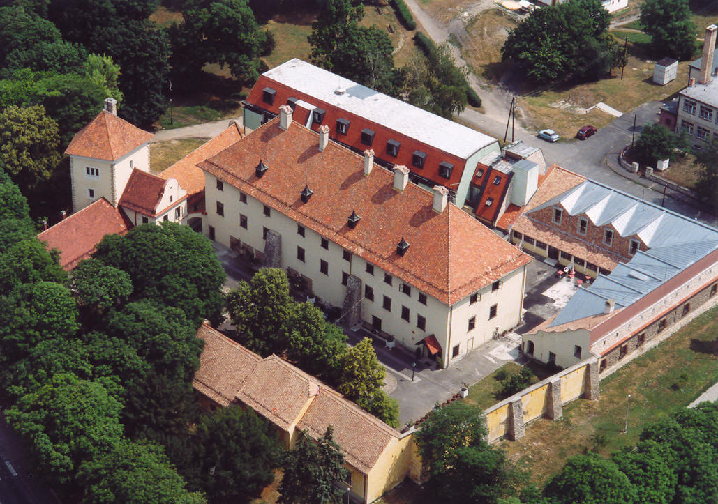 Castle of Devecser — Hungary castle