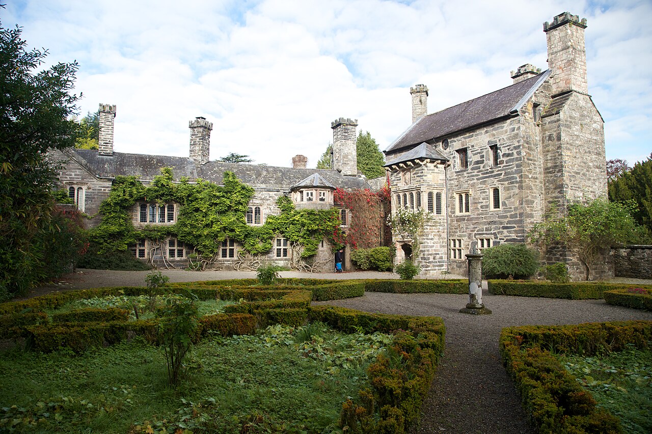 Gwydir Castle — United Kingdom of Great Britain and Northern Ireland castle