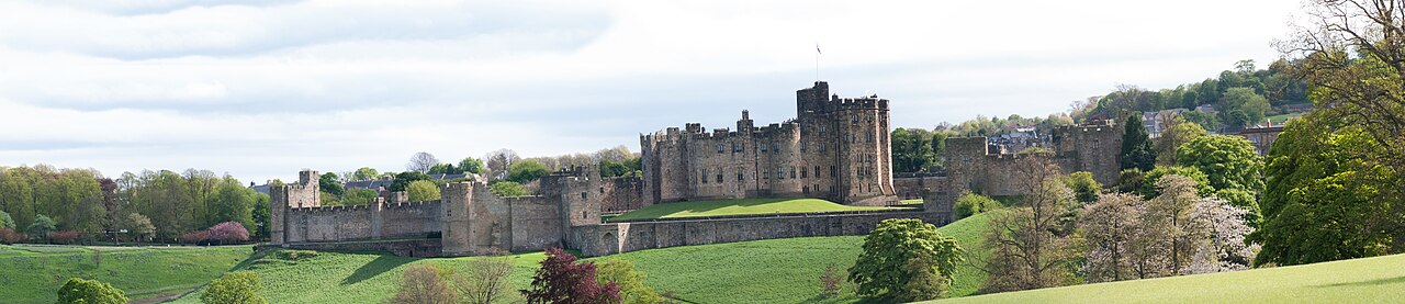 Alnwick Castle — United Kingdom of Great Britain and Northern Ireland castle