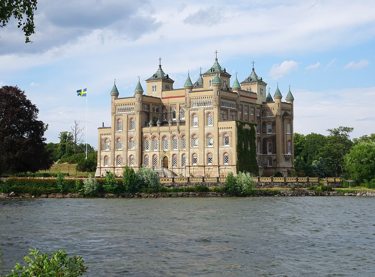 Stora Sundby Castle — Sweden castle