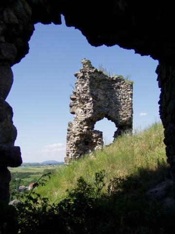 Veľký Kamenec Castle — Slovakia castle