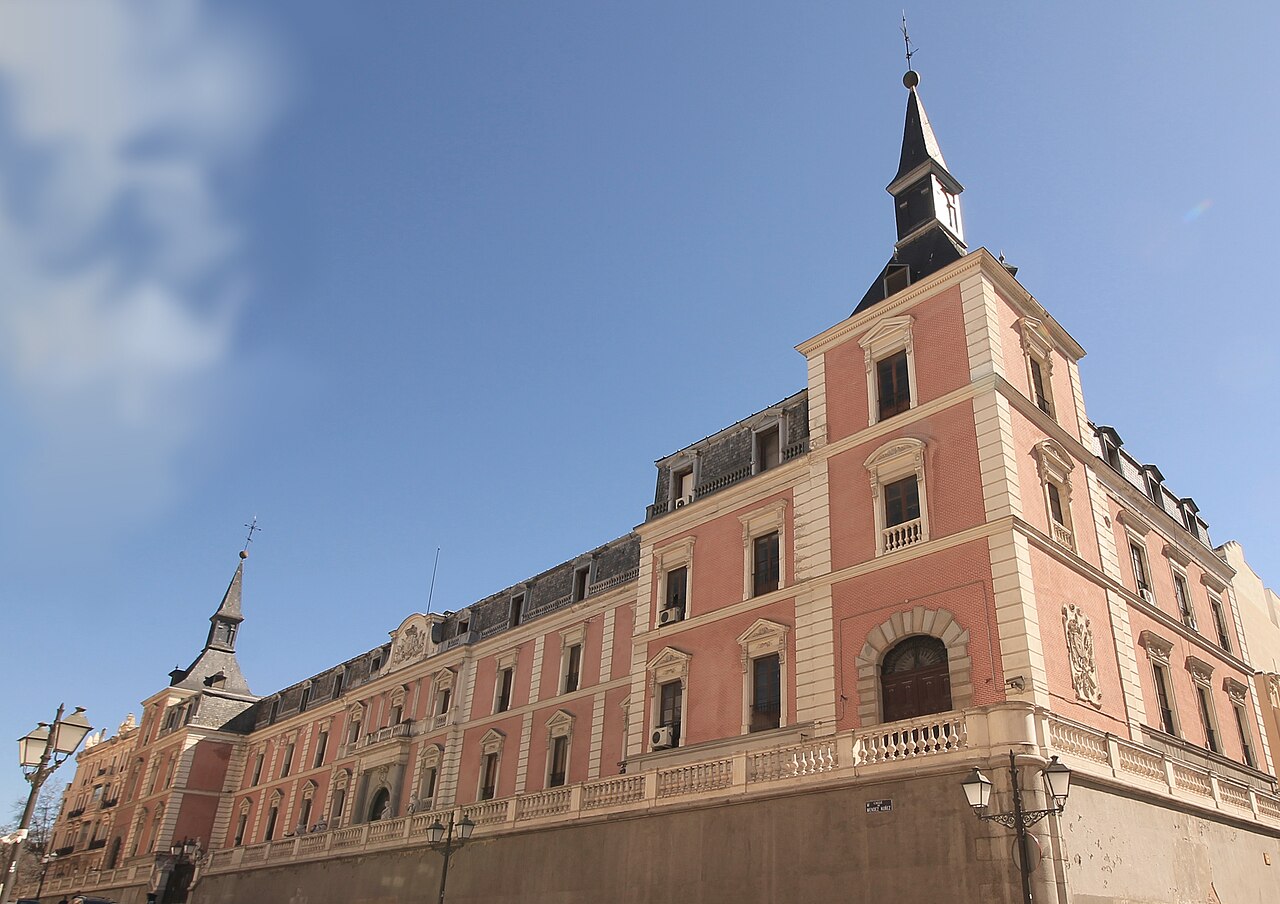 Buen Retiro Palace — Spain castle