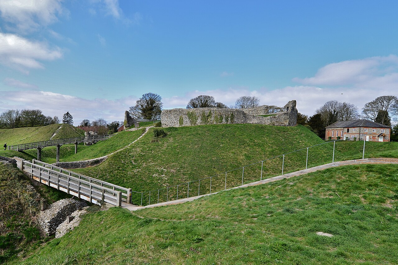 Castle Acre Castle — United Kingdom of Great Britain and Northern Ireland castle