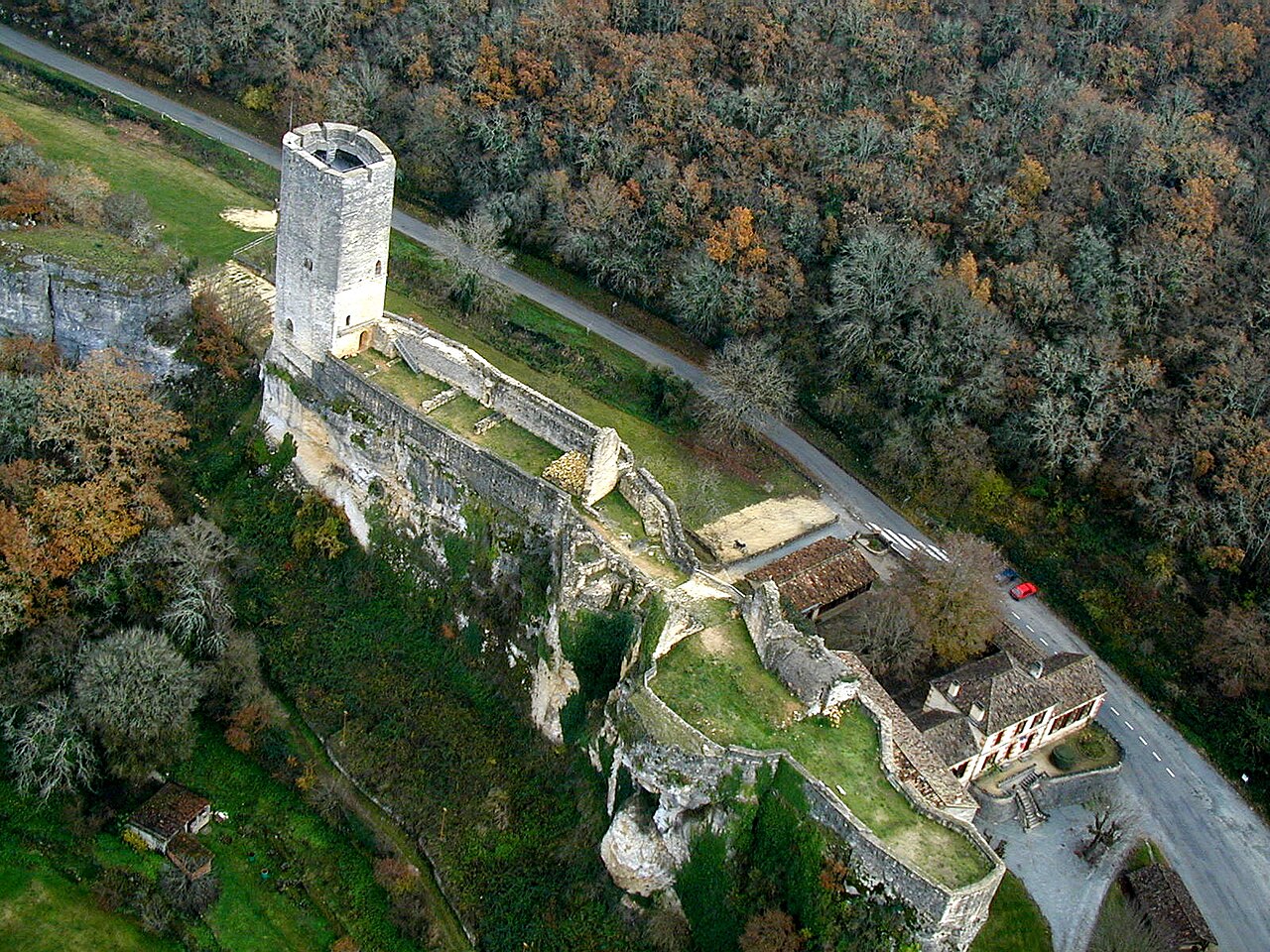 Château de Gavaudun — France castle