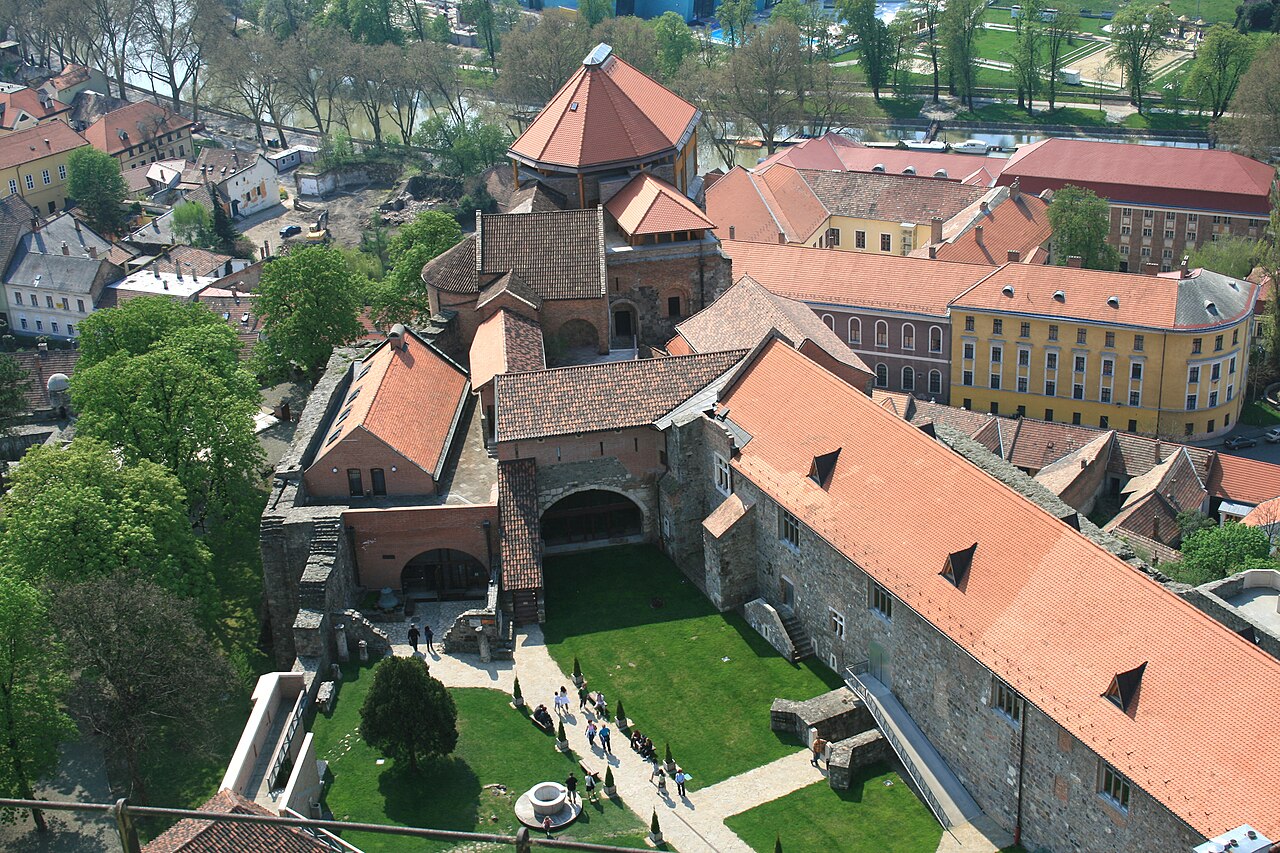 Esztergom Castle — Hungary castle