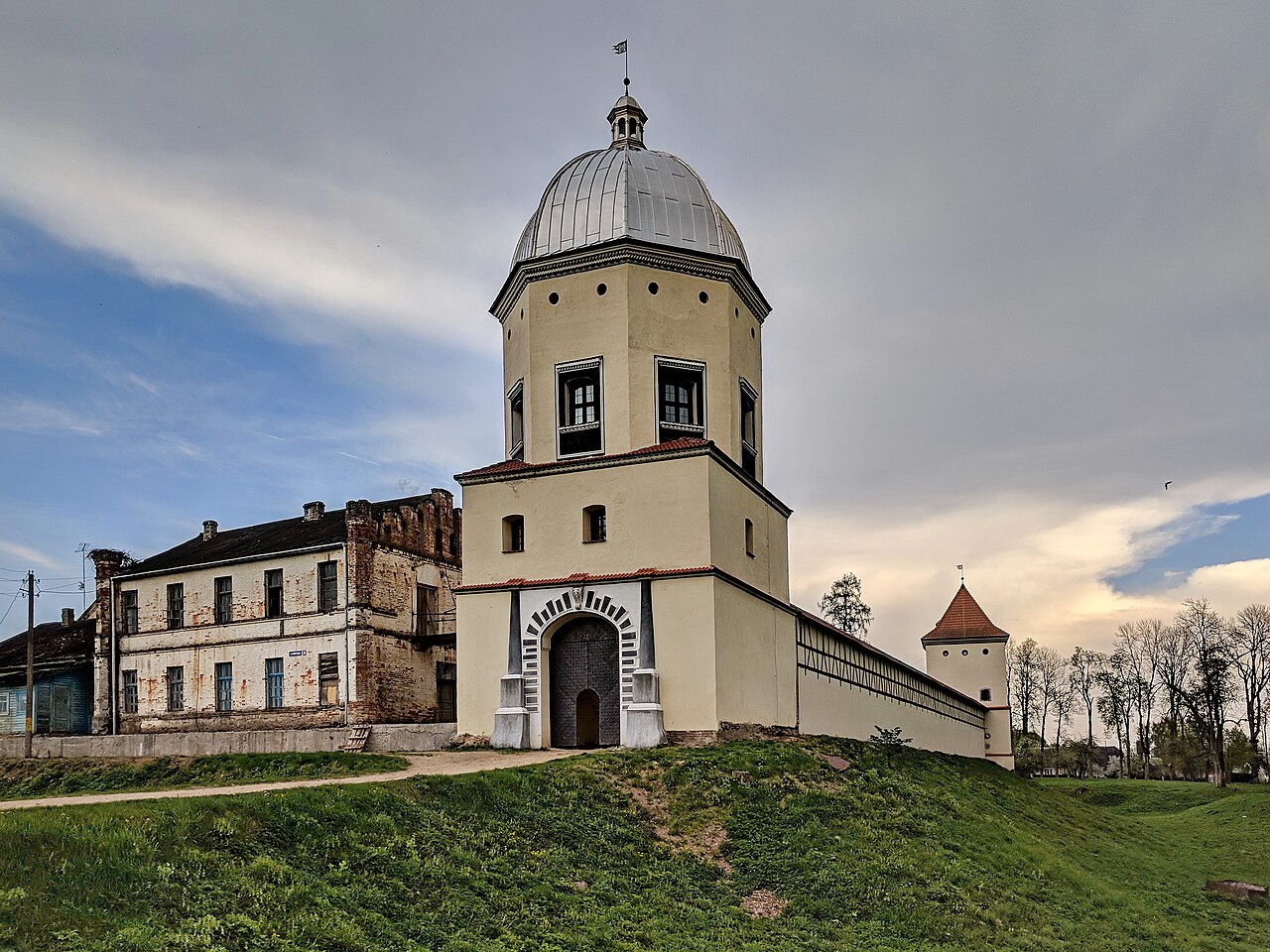 Lubcha Castle — Belarus castle