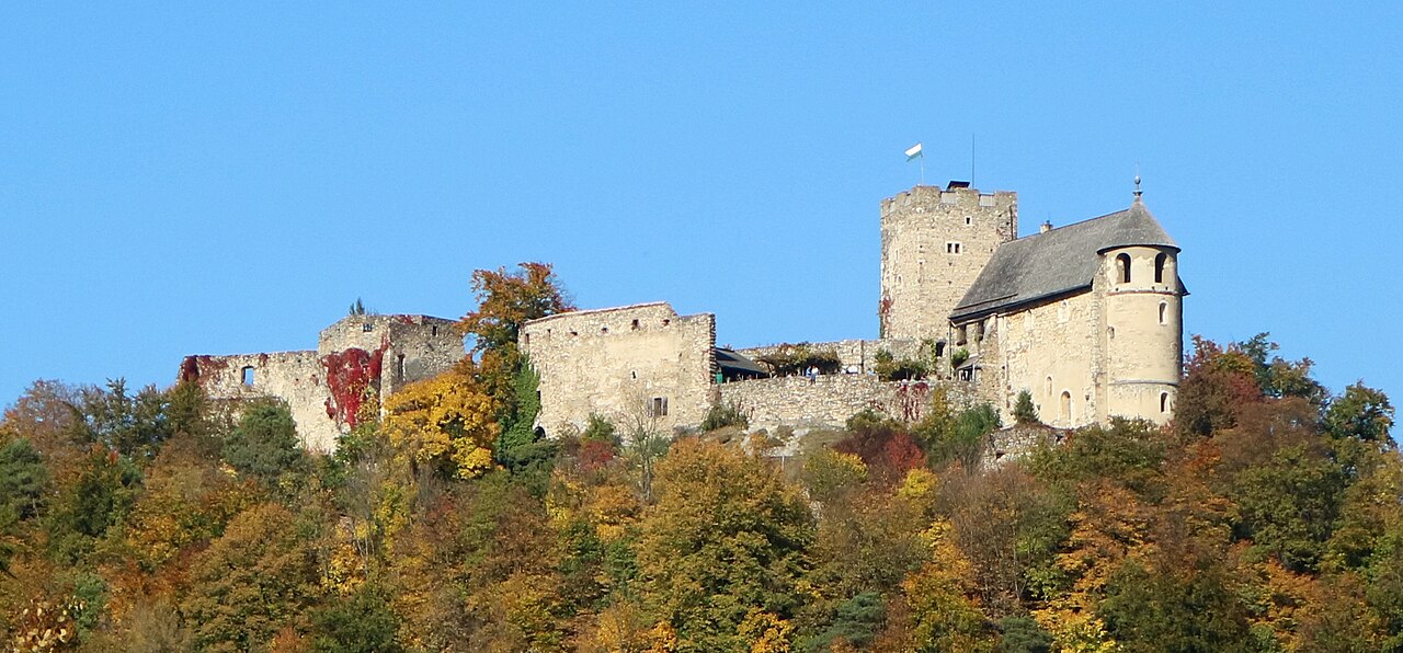Burgruine Gösting (Gösting Castle Ruins) — Austria castle
