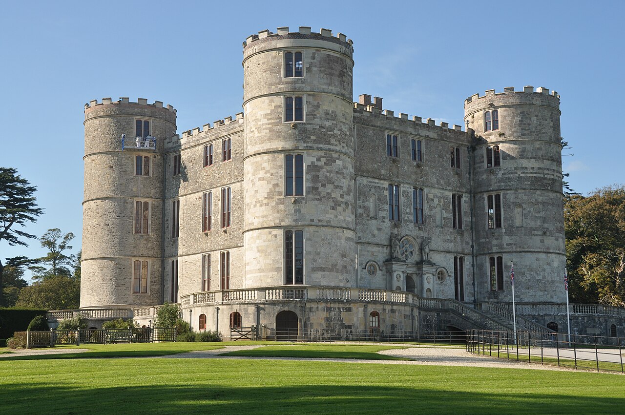 Lulworth Castle — United Kingdom of Great Britain and Northern Ireland castle