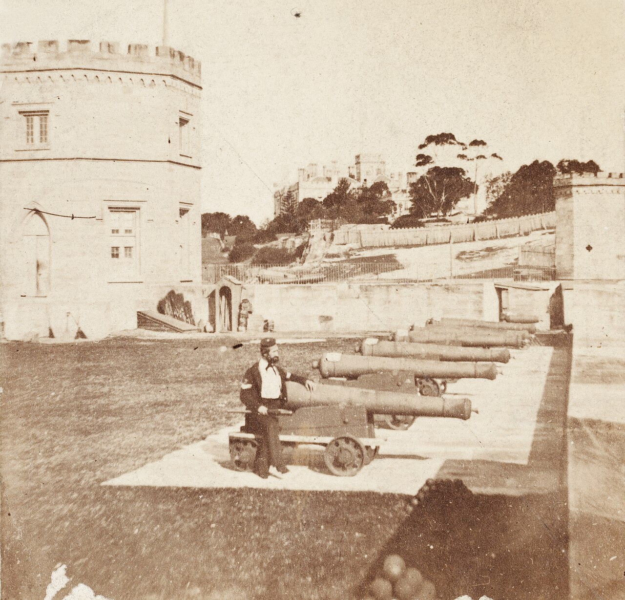 Fort Macquarie — Australia castle