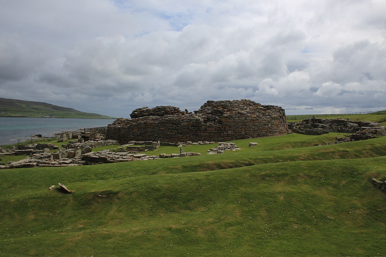 Broch of Gurness — United Kingdom of Great Britain and Northern Ireland castle