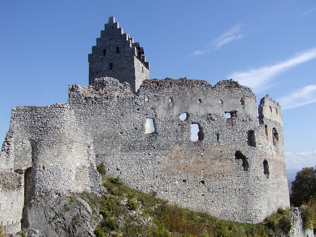Topolcany Castle Ruins — Slovakia castle