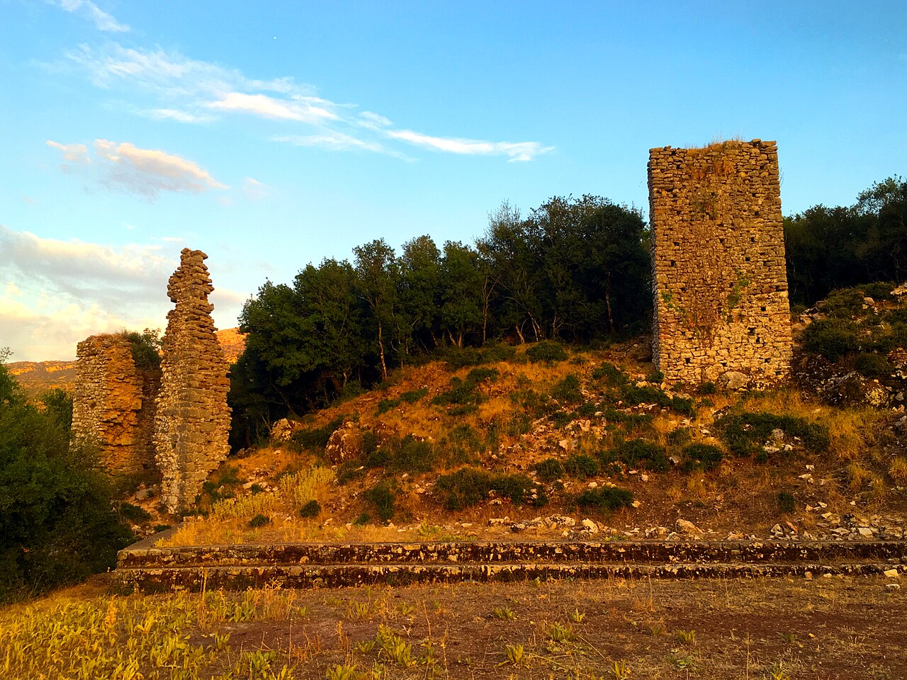Akova Castle — Greece castle