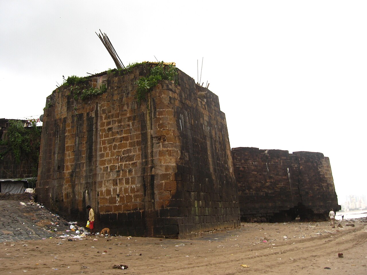Mahim Fort — India castle