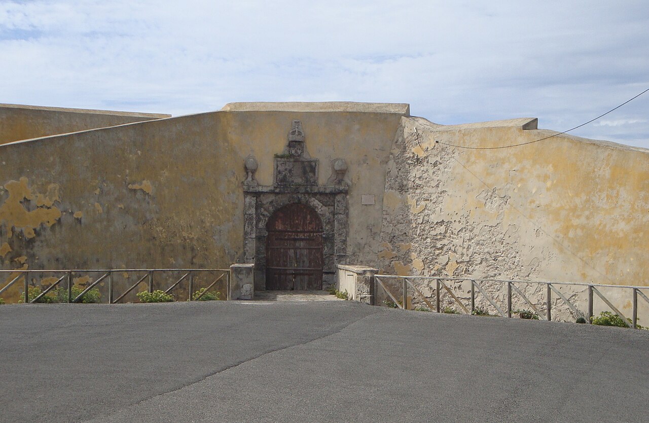 Fort of Consolation Beach — Portugal castle