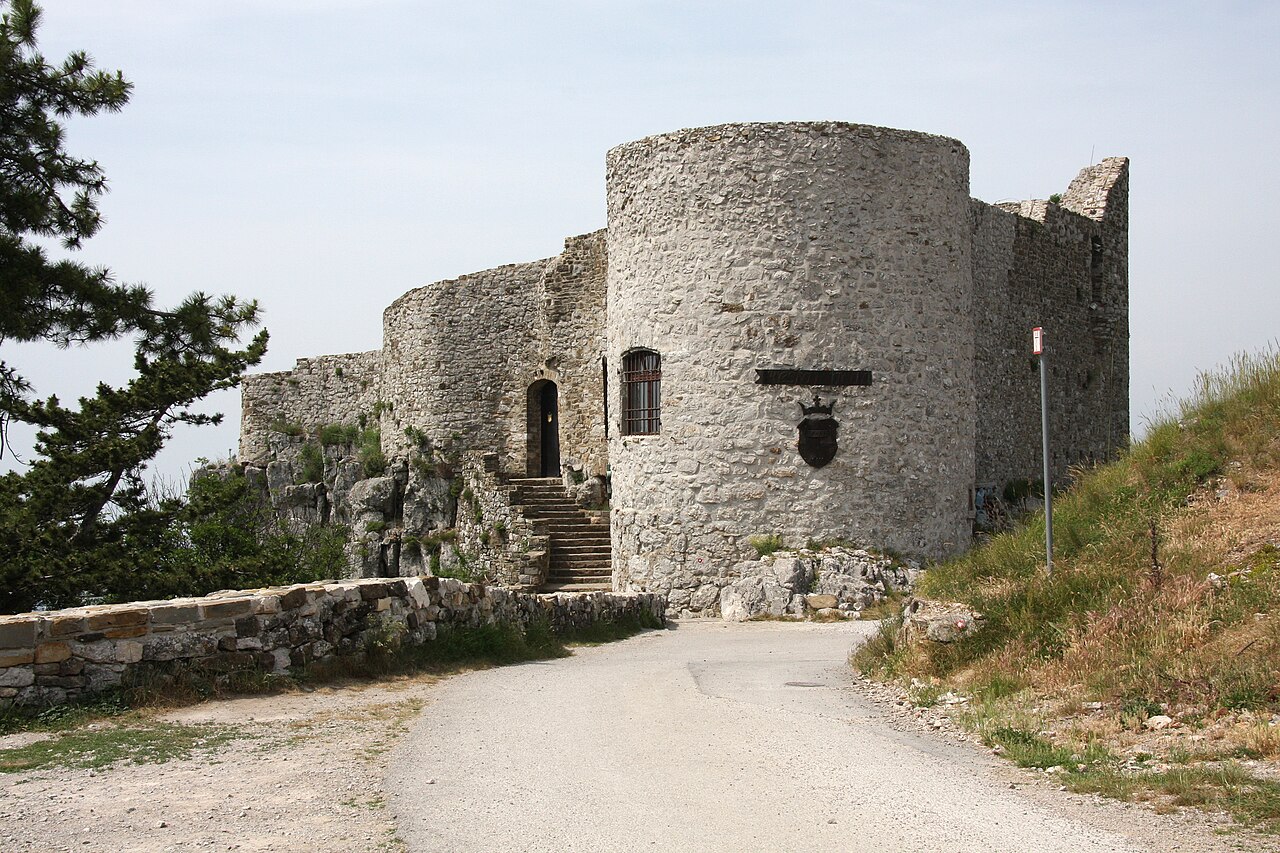 Socerb Castle — Slovenia castle