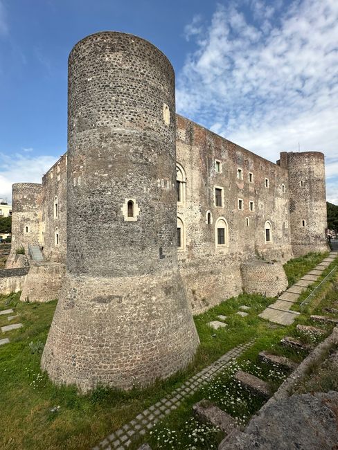 Castello Ursino — Italy castle