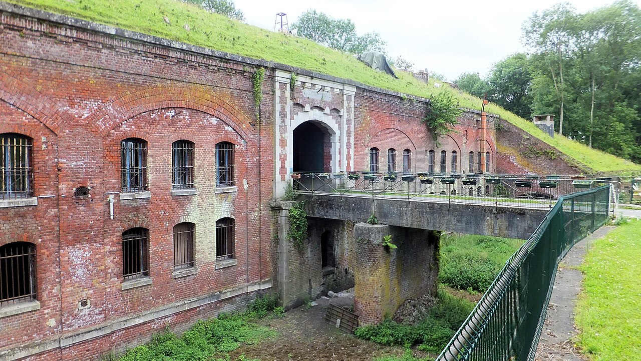 Fort de Seclin — France castle