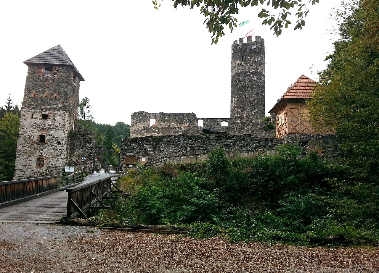 Krems Castle — Austria castle