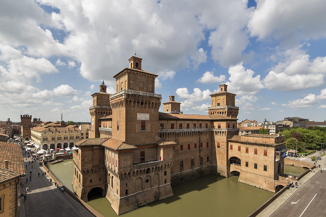 Castello Estense — Italy castle