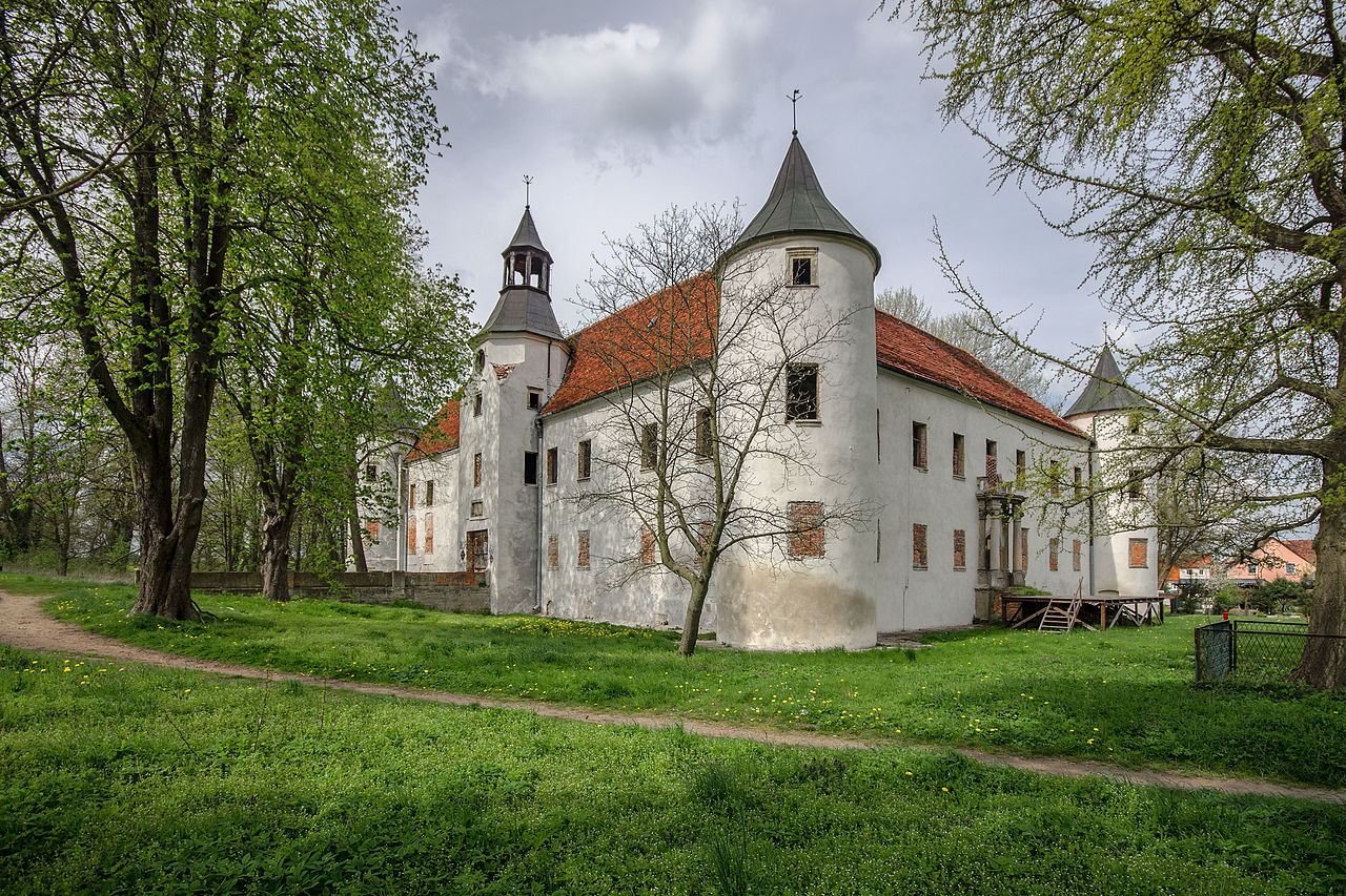 Chobienia Castle — Poland castle