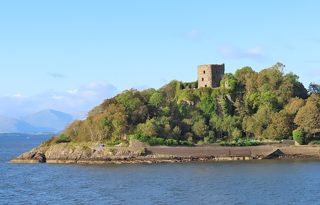 Dunollie Castle Ruins — United Kingdom of Great Britain and Northern Ireland castle