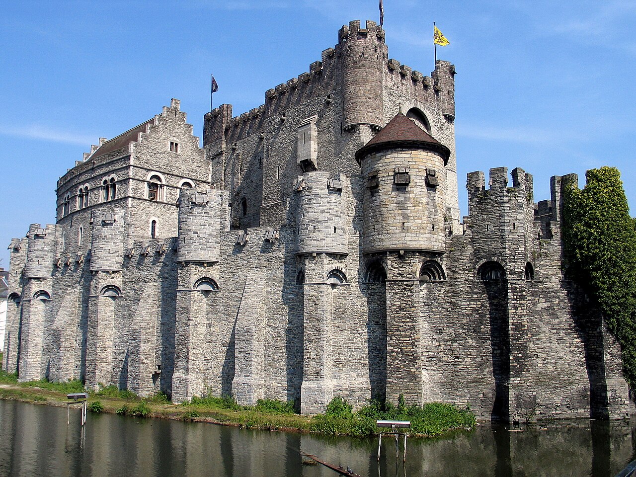 Gravensteen — Belgium castle