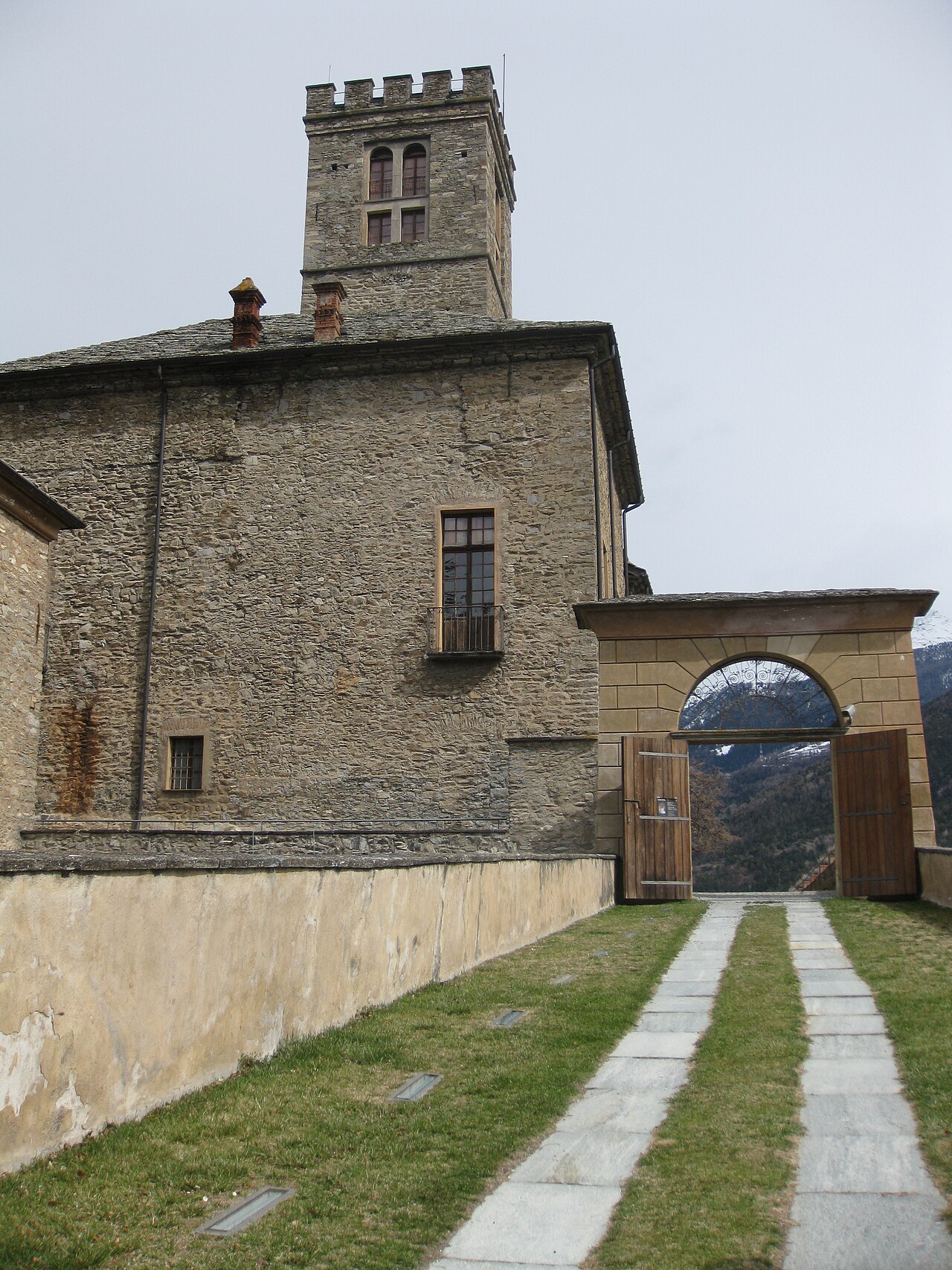 Sarre Royal Castle — Italy castle
