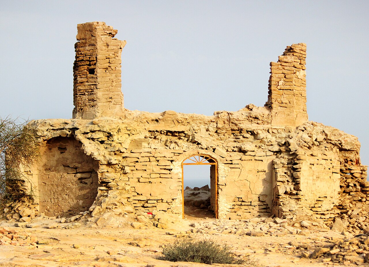 Tis Castle — Iran (Islamic Republic of) castle