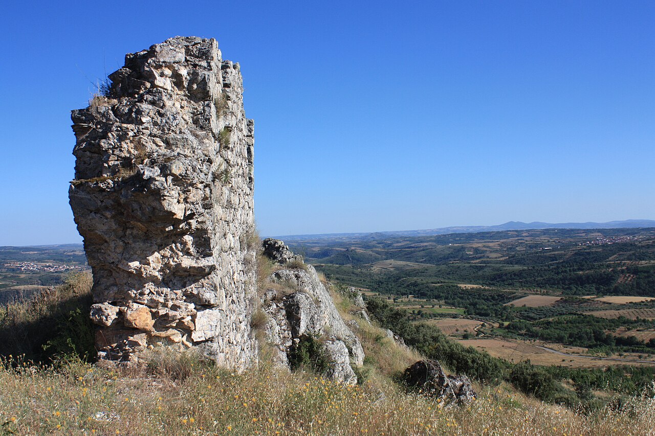 Fortaleza do Outeiro — Portugal castle