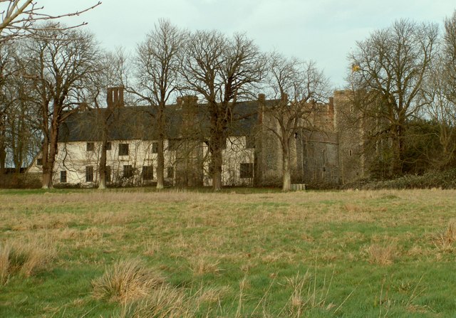 Wingfield Castle — United Kingdom of Great Britain and Northern Ireland castle