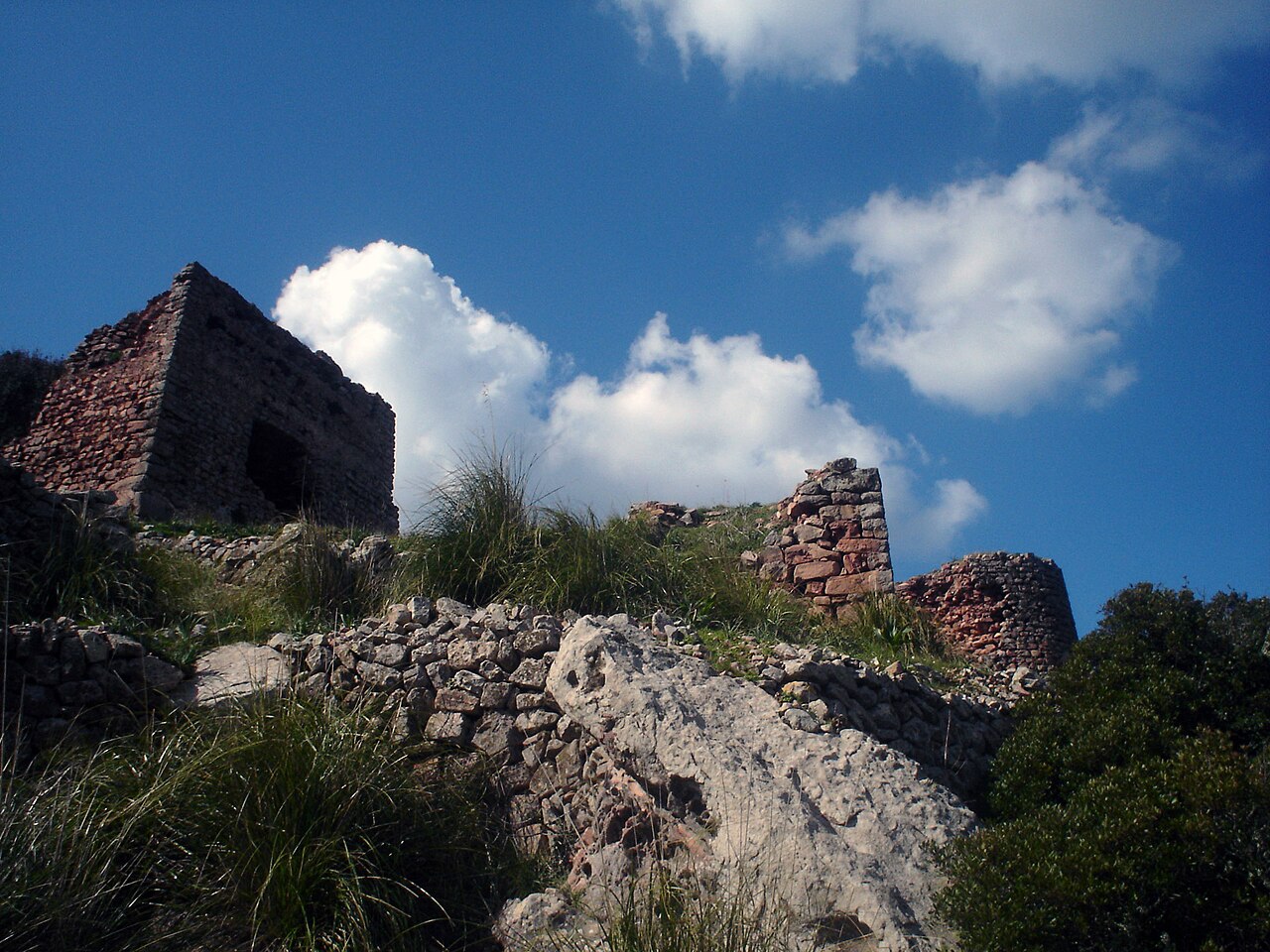 Santa Àgueda Castle — Spain castle