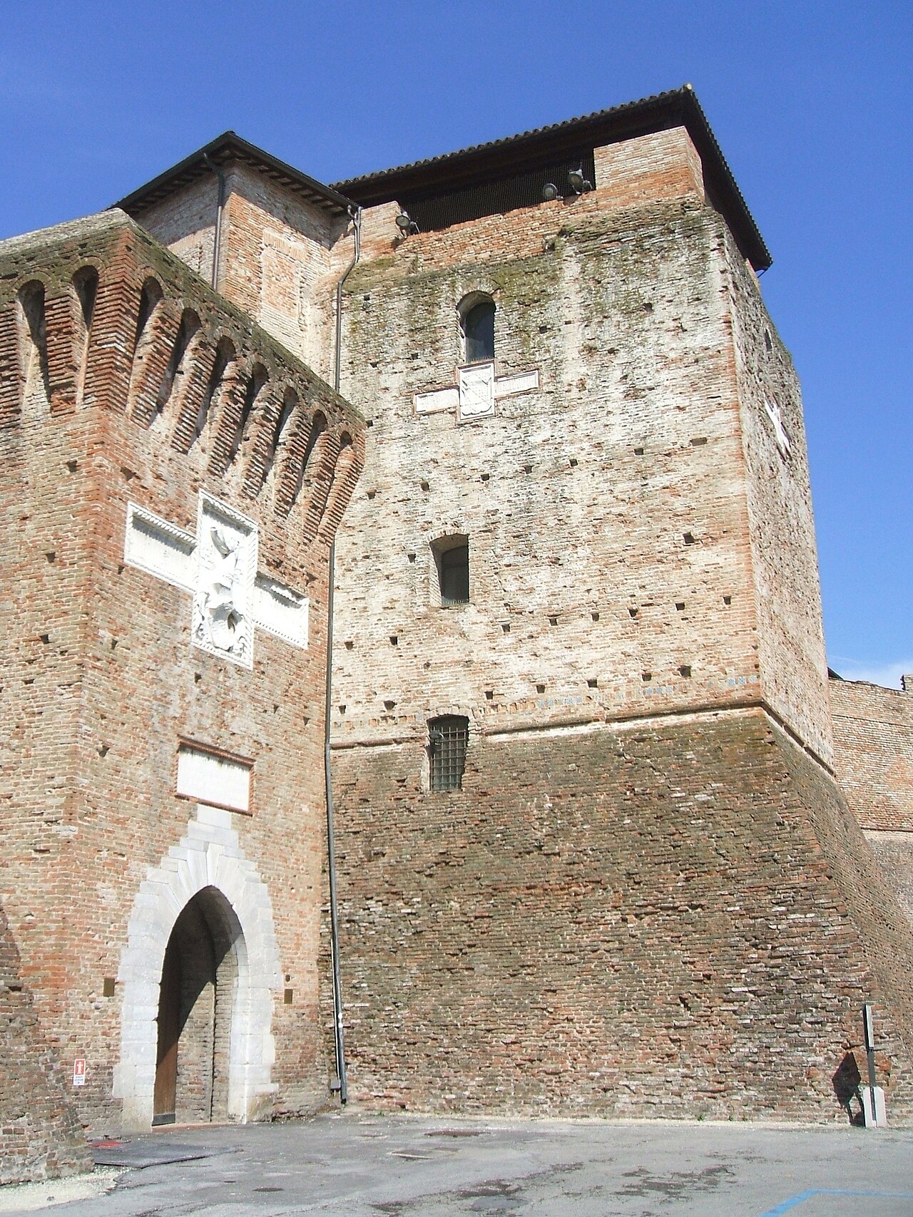 Castel Sismondo — Italy castle