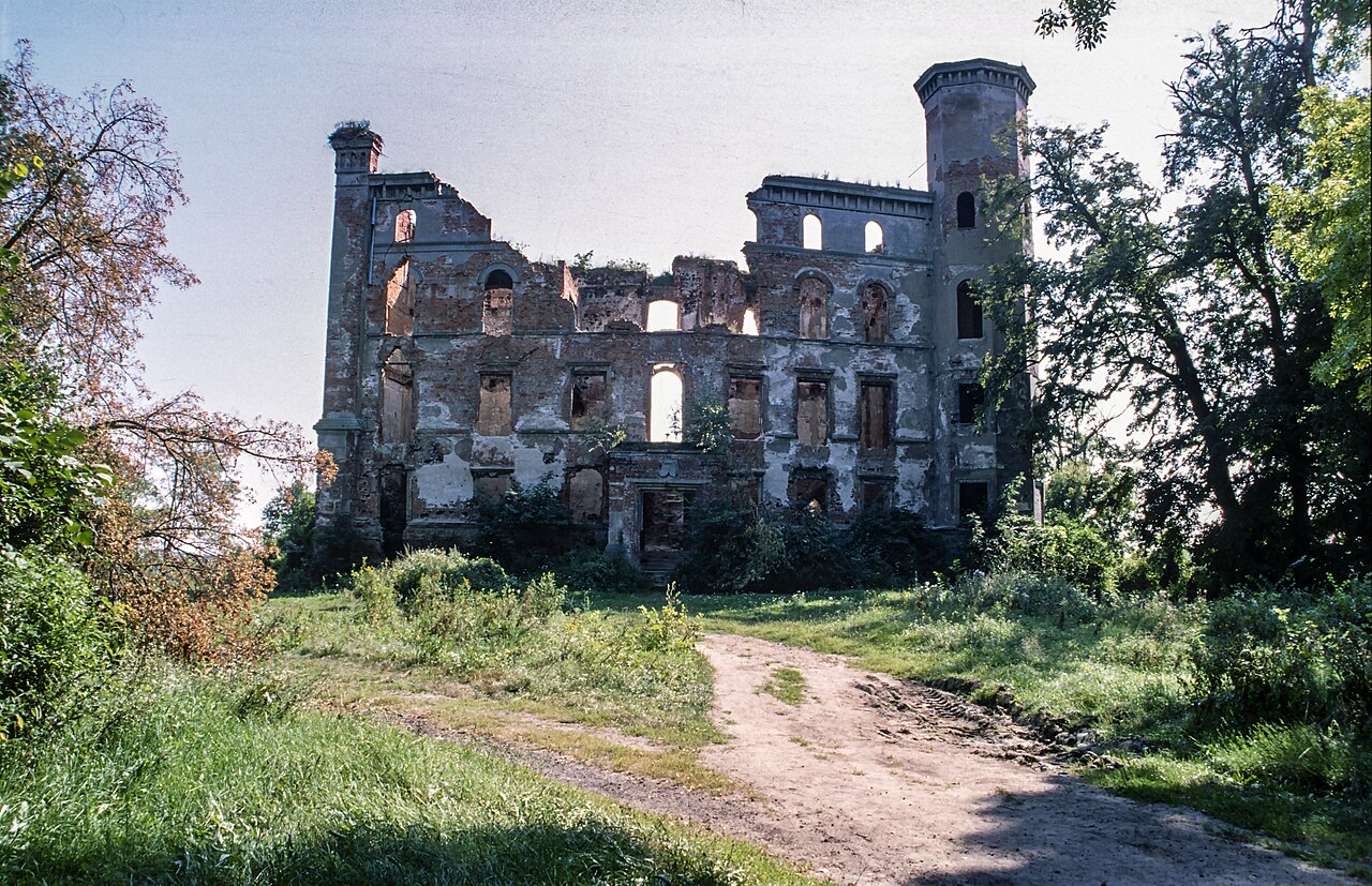 Uraz Castle — Poland castle