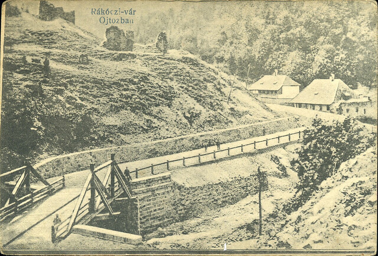 Rákóczi fortress from Oituz — Romania castle