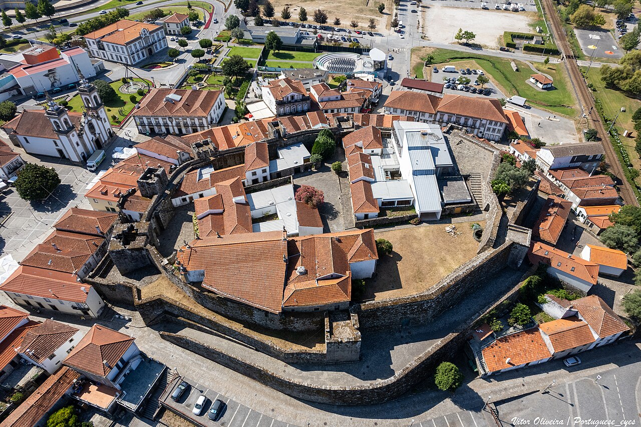 Vila Nova de Cerveira Castle — Portugal castle