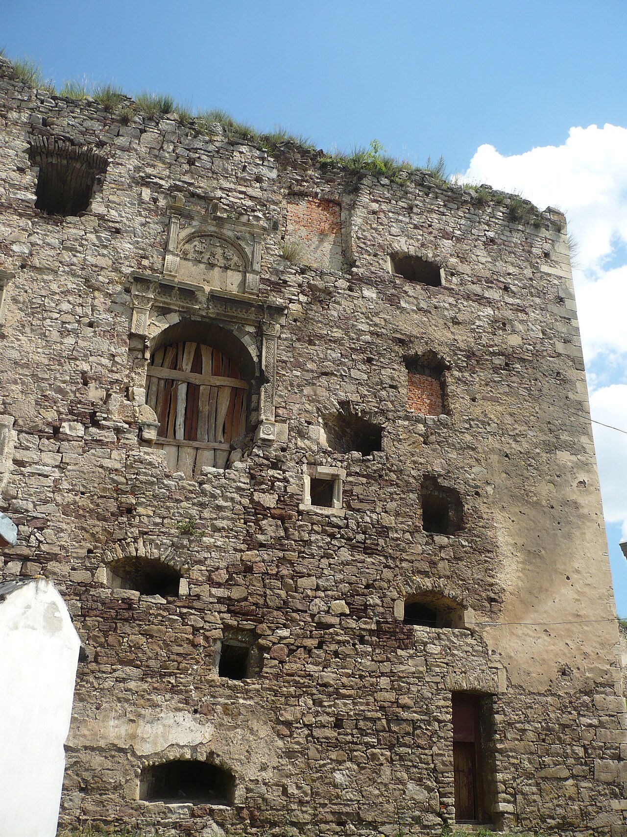 Yazlovets Castle — Ukraine castle