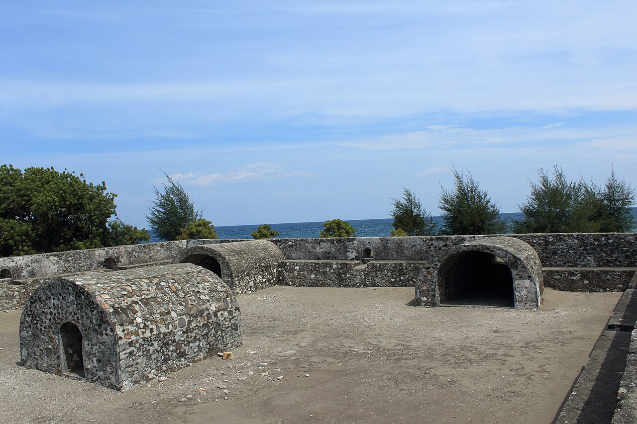 Indrapatra Fort — Indonesia castle