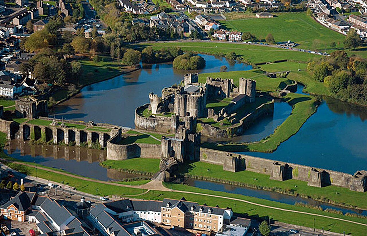 Caerphilly Castle — United Kingdom of Great Britain and Northern Ireland castle