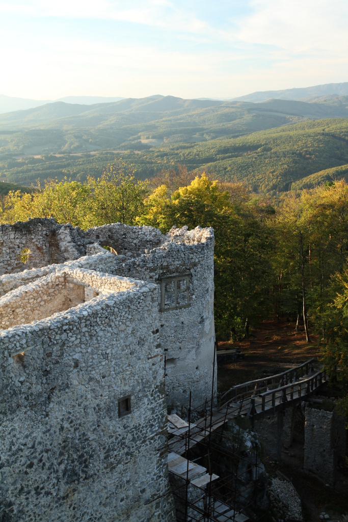 Uhrovec Castle Ruins — Slovakia castle